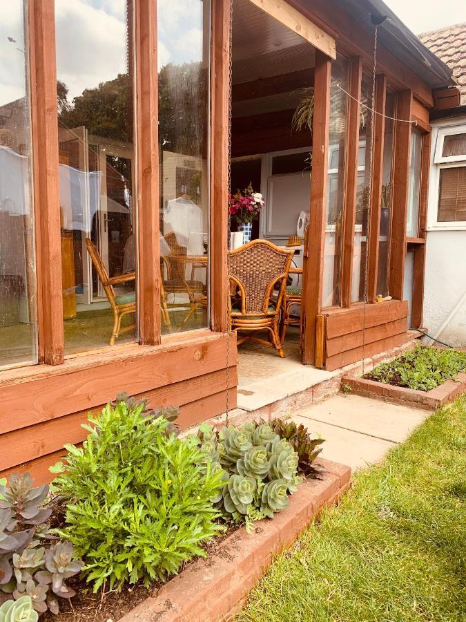East Of Ipswich Bed & Breakfast Экстерьер фото