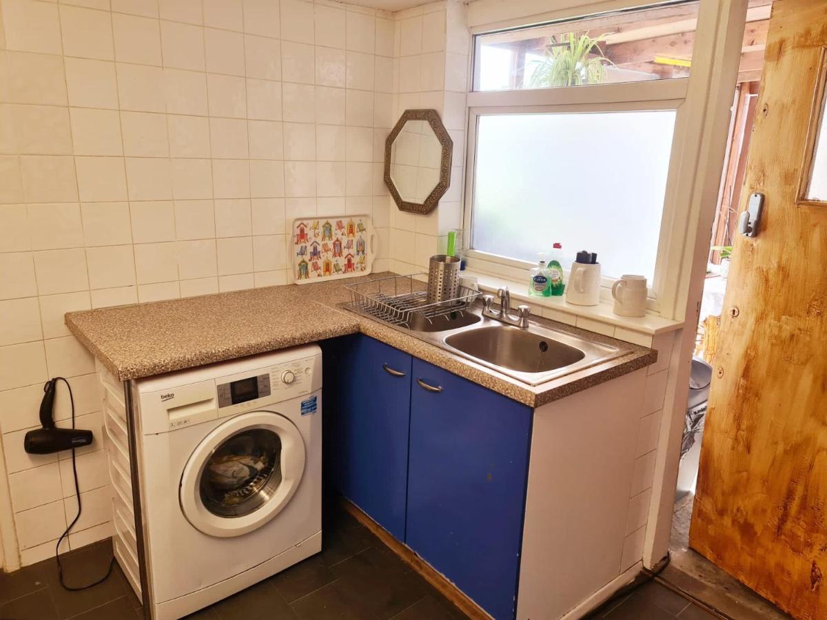 East Of Ipswich Bed & Breakfast Экстерьер фото